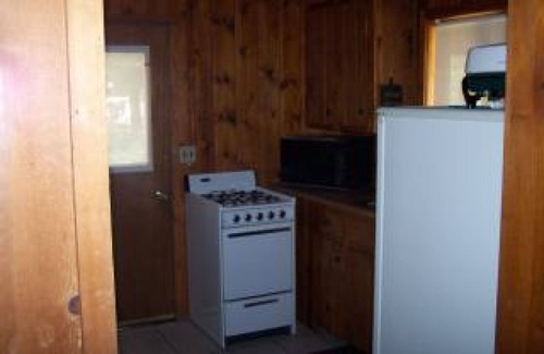 Condon Cabin | River View Studio Sleep 4