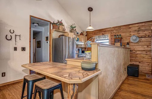 Davis Cabin | River View