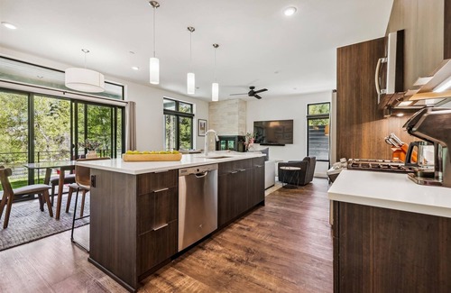 Willow Grove Condo | River West 814 2 Bedroom Condo by RedAwning