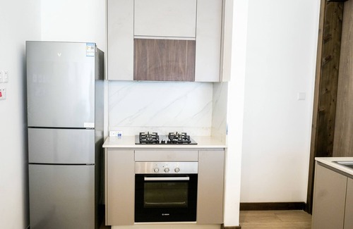 Nairobi Apartment | Riverbank 1-bedroom apartment in terrific Nairobi Pool & Gym