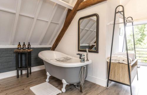 Fonthill Bishop Bed & Breakfast | Riverbarn Fonthill Bishop Bed & Breakfast