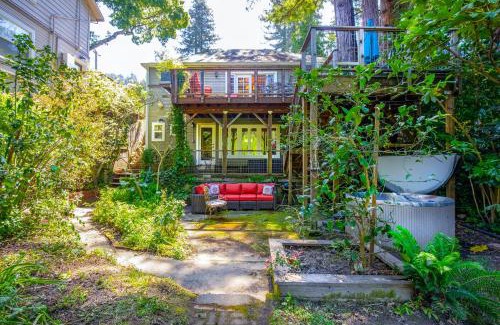 Northwood House | Riverdale