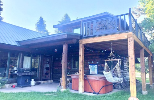 South Fork House | Riverdance Home on the Rio Grande River South Fork Co Sleeps 6 adults