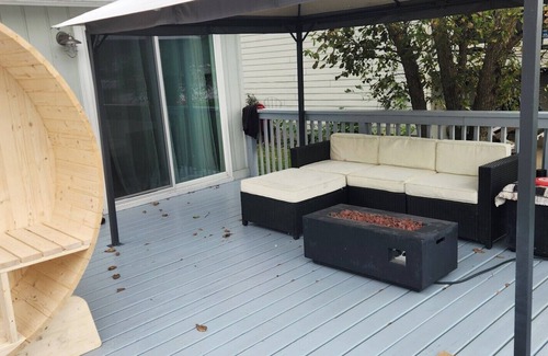 Fox River Grove Cottage | Riverfront Cottage/sauna/nkayaks/dock/firepit