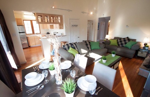Wasaga Beach Cottage | Riverfront cottage - River Road