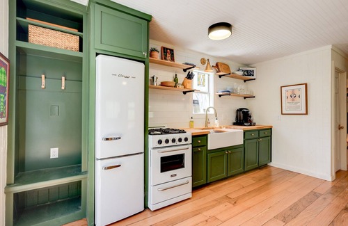 Summit Cottage | Riverfront Cottage - Get Away from It All!