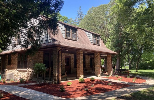 Galt Cottage | Riverfront Cottage located in historic park