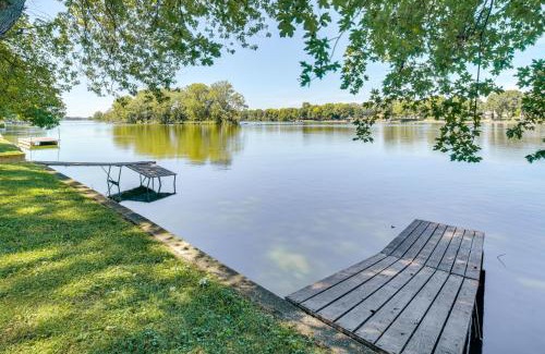 Dixon House | Riverfront Dixon, Illinois, Vacation Rental!