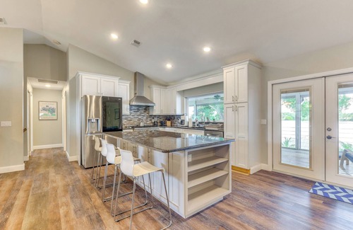 Riverview House | Riverfront Gibsonton Home ~ 12 Mi to Tampa!
