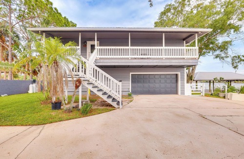 Riverview House | Riverfront Gibsonton Home ~ 12 Mi to Tampa!