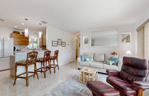 Harbour Heights House | Riverfront home near downtown with dolphin sightings, private dock & home office