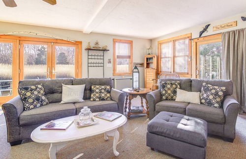 Kingston Cottage | Riverfront Kingston Cottage w/Deck, 2 Mi to Beach