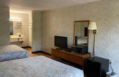 Burkesville Cabin | Riverfront Lodge