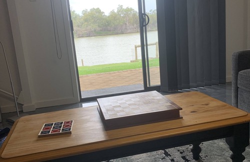 Brenda Park House | Riverfront, Murray River, Brenda Park, Morgan, S.A. Murraylands, Riverland.