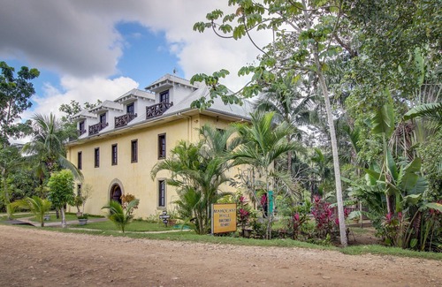 Bullet Tree Falls House | Riverfront Suite, Lovely View, Partial AC, WiFi & Pool