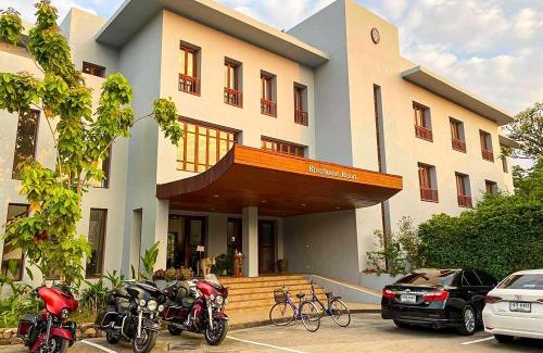 Mae Sariang Resort | Riverhouse Resort