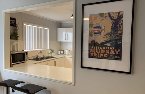 Sunlands House | Riverland family escape