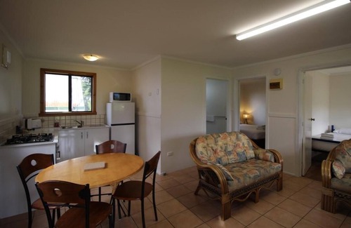 Augusta Cottage | Riverscape Cottage No.3 - Riverscape - unit 3 is an easy walk to the Blackwood River