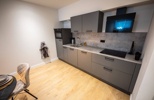 Hillegersberg-Zuid Apartment | Riverside 2BDR Apartment VPD