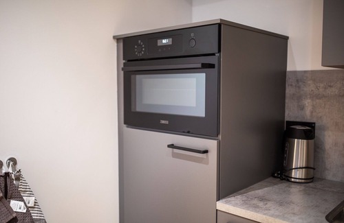 Hillegersberg-Zuid Apartment | Riverside 2BDR Apartment VPD