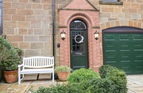 Great Ayton House | Riverside Chapel