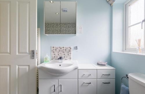 Evesham House | Riverside cottage