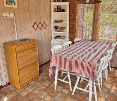Chlaba House | Riverside Forest Guesthouse