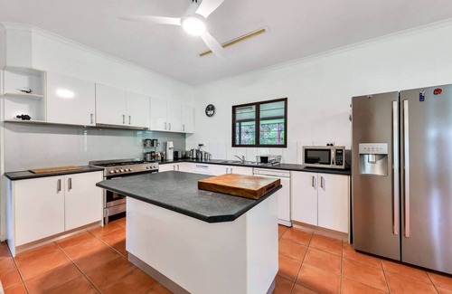 Darwin River House | Riverside Homestead