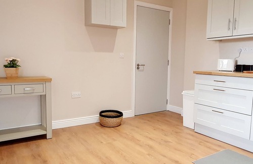 Ballyleague Apartment | Riverside Marina Apt