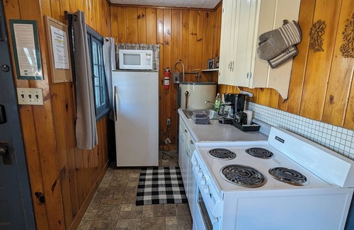 Park Rapids Cabin | Riverside Point Resort #6 | 2 Bed, 1 Bath