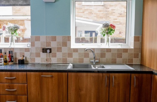 Stockton-on-Tees House | Riverside Retreat - Luxurious 4 Bedroom House