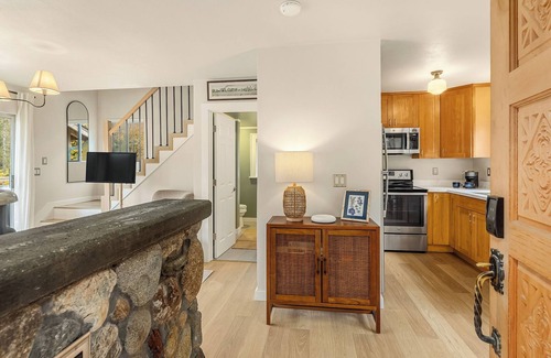 Gold Bar Cabin | Riverside Retreat Hot Tub Sauna Yards Firepits Gazebo and Stunning Views. + Pets