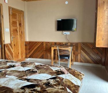Manali House | Riverstone Homestay- Manali