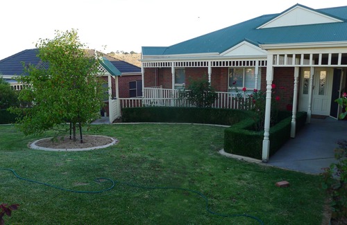 Warrnambool House | RIVERVIEW HEIGHTS Large/small Group Accommodation