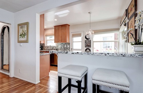 Redondo Beach Apartment | Riviera Village/Redondo Beach