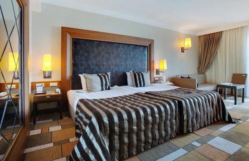 Beldibi Resort | Rixos Sungate - The Land of Legends Access