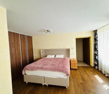 Kuldiga Apartment | Rožu namu apartamenti