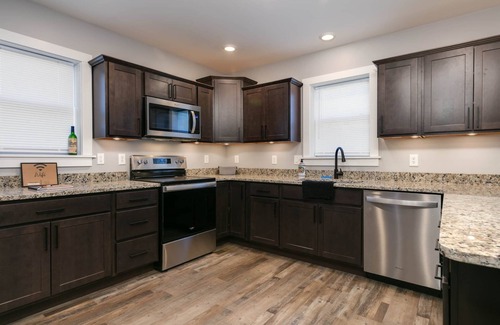 Cowanesque Apartment | Roadhaus North - Stay and Golf!