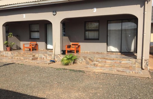 Lavumisa Bed & Breakfast | ROADSIDE B&B