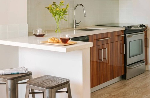Central Business District House | Roami at Duncan Plaza | One Bedroom