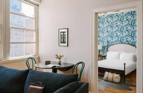Central Business District House | Roami at Duncan Plaza | One Bedroom