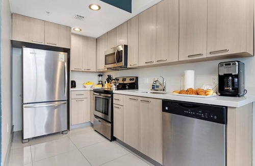 Brickell Apartment | Roami at Habitat Brickell | Gym | Combo #82