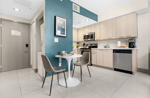 Brickell House | Roami at Habitat Brickell | Pool+Gym | 1 Bedroom