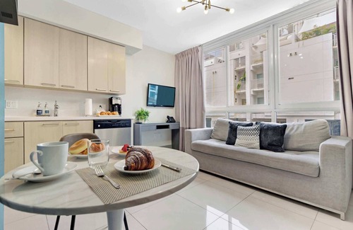 Brickell House | Roami at Habitat Brickell | Pool+Gym | 1 Bedroom