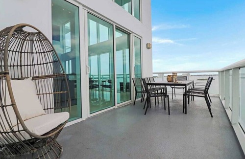 North Bay Village House | Roami at The Current | Miami |Waterfront 3BD