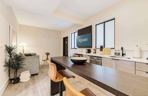 Midtown Apartment | Roami at The Palace | 4 Bed Combo | 2 Units #26