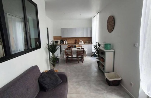 Roanne House | Roanne center, renovated apartment.