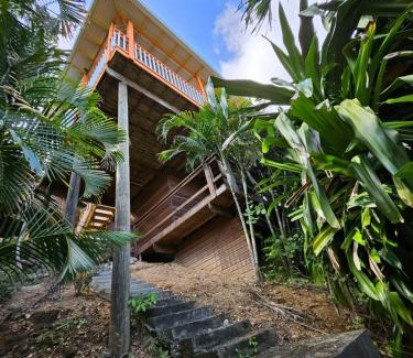 Jonesville House | Roatan - house for 4 by the sea