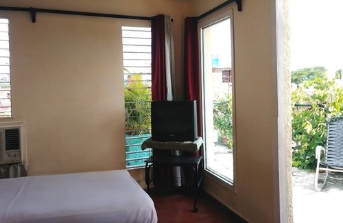 Pinar del Rio Bed & Breakfast | Robaina House
