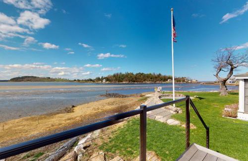 Essex House | Robbins Island Retreat